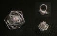 Anillo aluminio con bola de metal calada